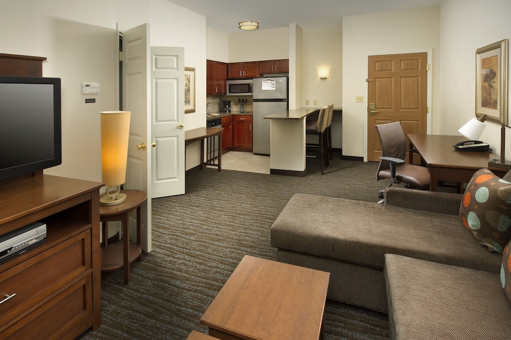 Staybridge Suites Baltimore Bwi Airport 25/54