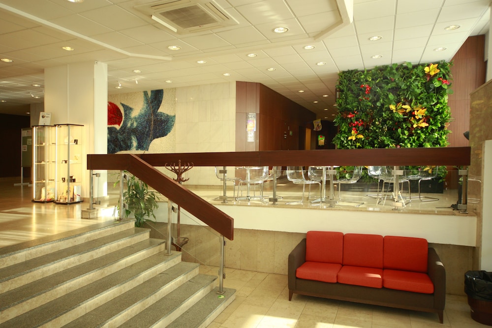 Hotel Krystal 5/31