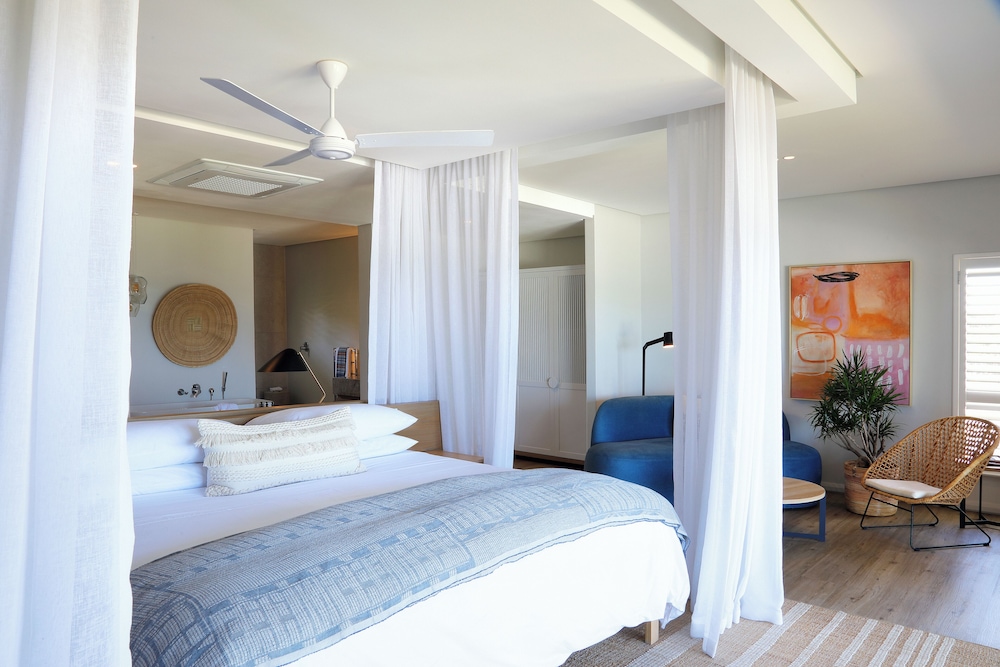 Sala Beach House 5/29