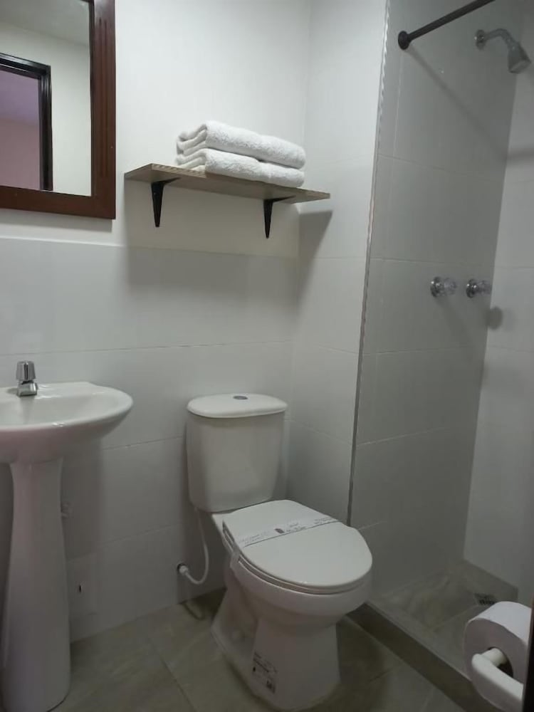 Hotel Los Tunjos 55/56
