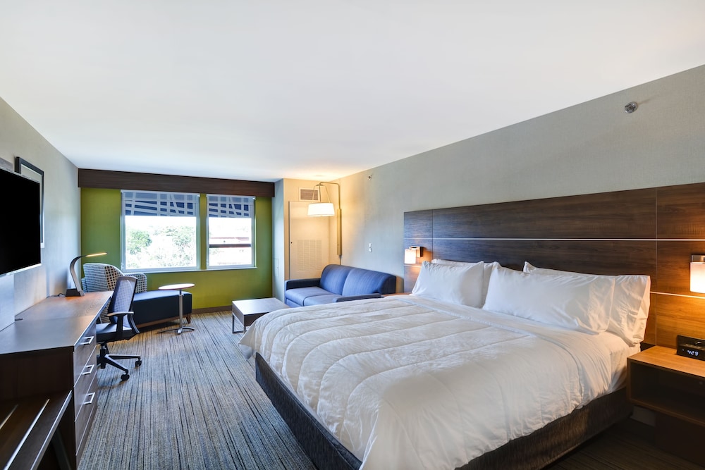 Holiday Inn Express Boston 30/63