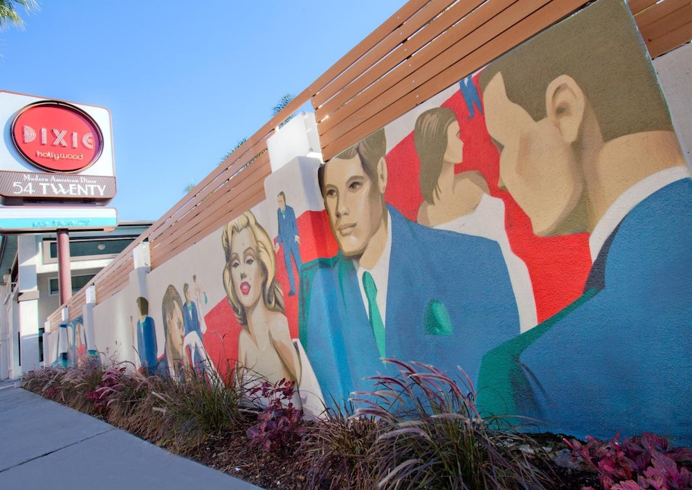 The Dixie Hollywood 13/33