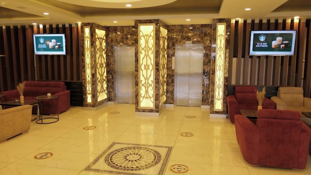 Sapran Deluxe Hotel 43/50