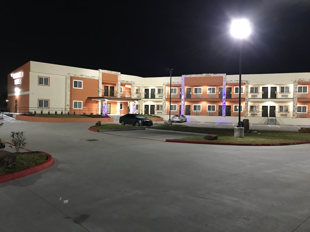 The Residency Suites 7/36
