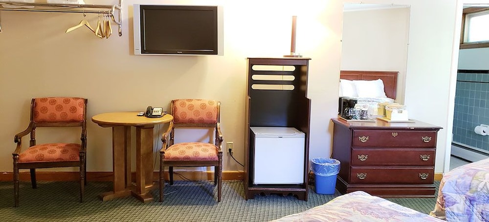 Gorham Motor Inn 33/58