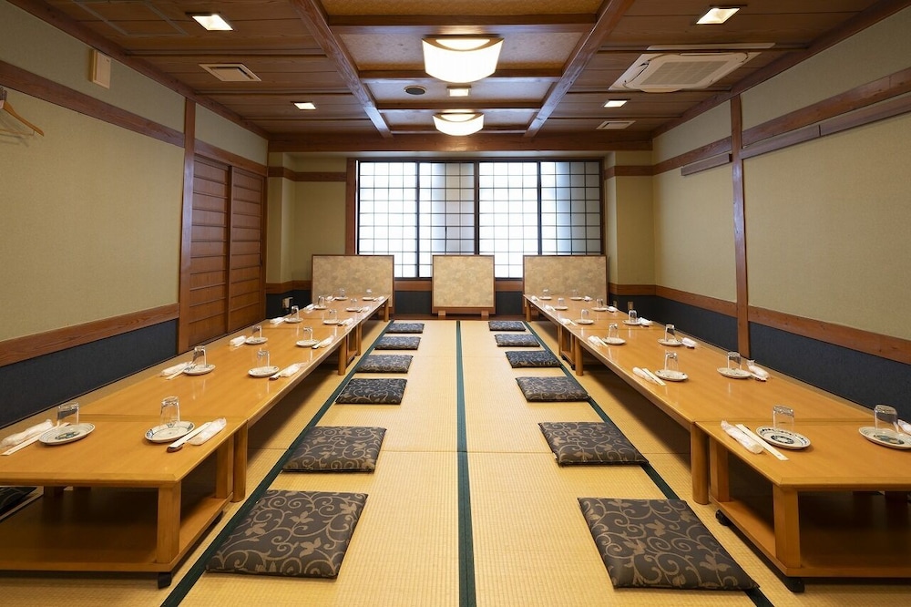 Castle Inn Komaki 46/50