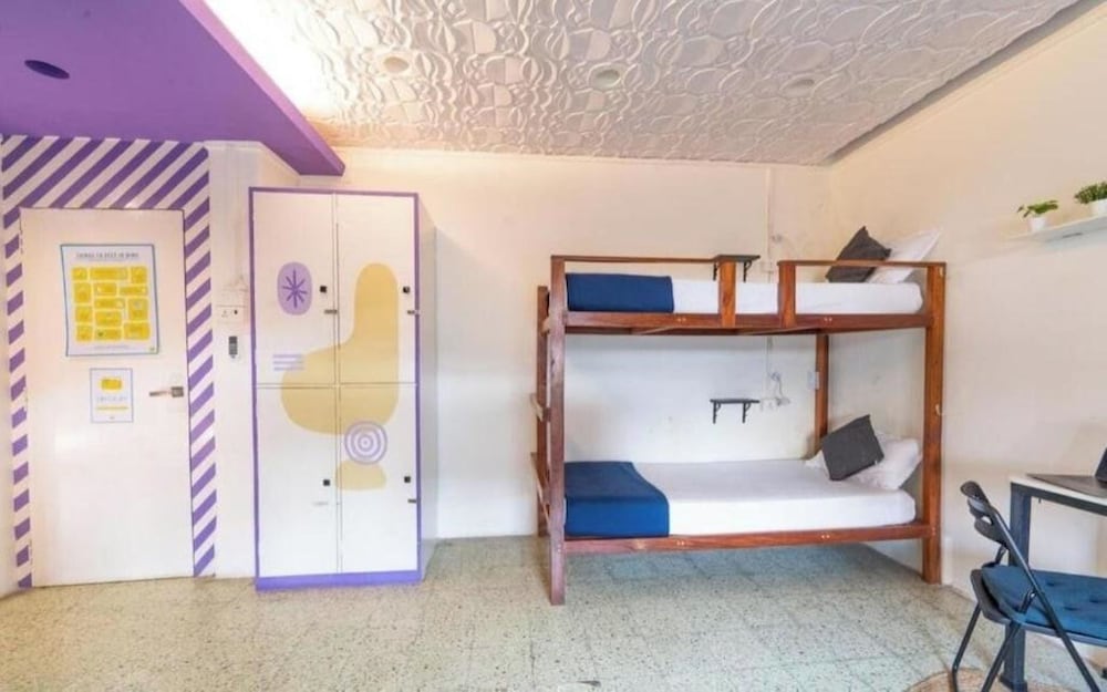 Locomo Hostel - Mumbai Airport 6/50