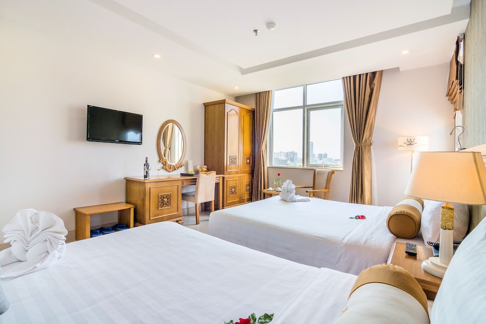 Royal Family Hotel Da Nang 17/50