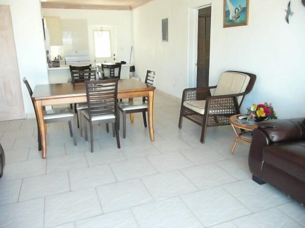 Cottage Cut Villas 13/28