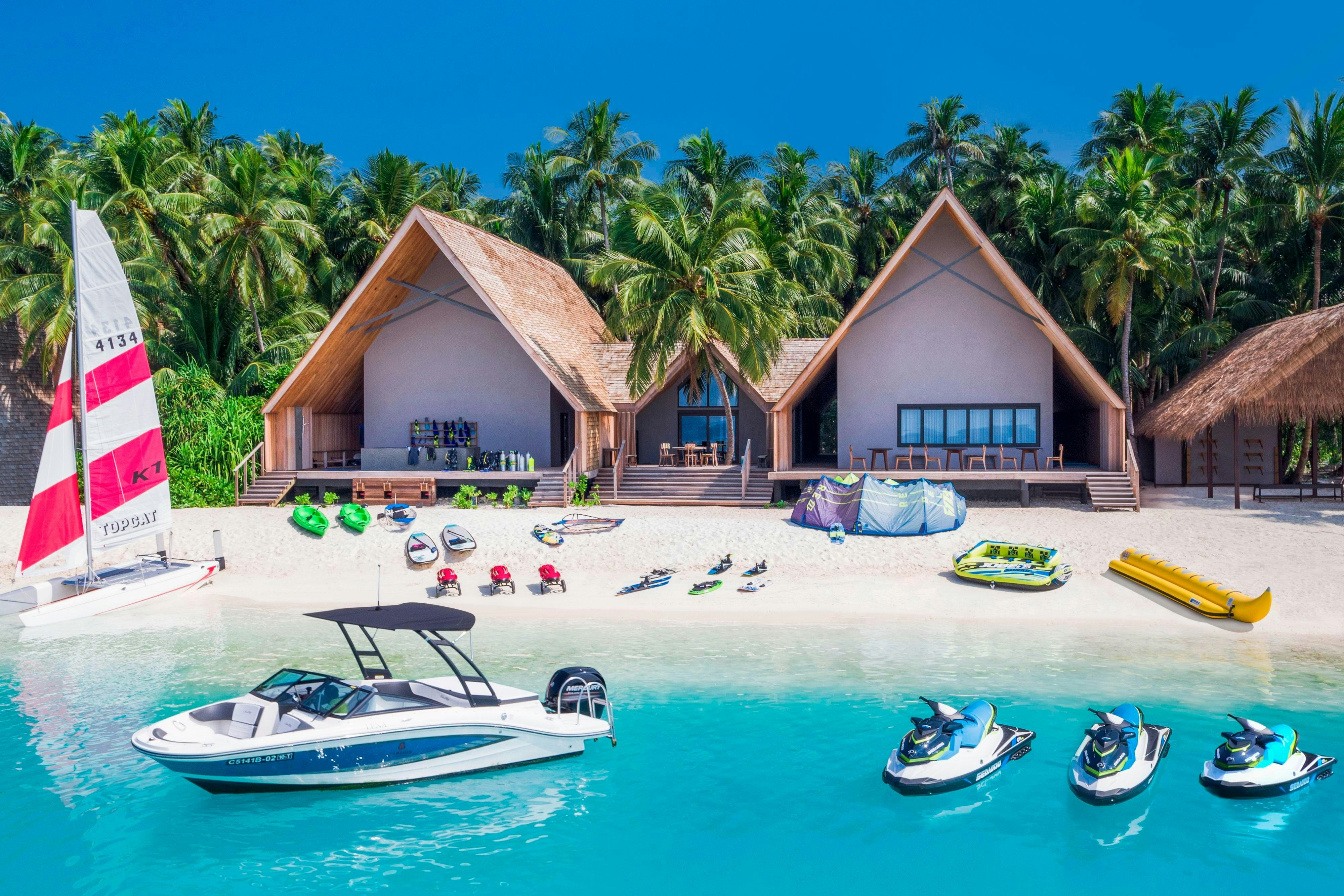 The St Regis Maldives Vommuli Resort 50/60