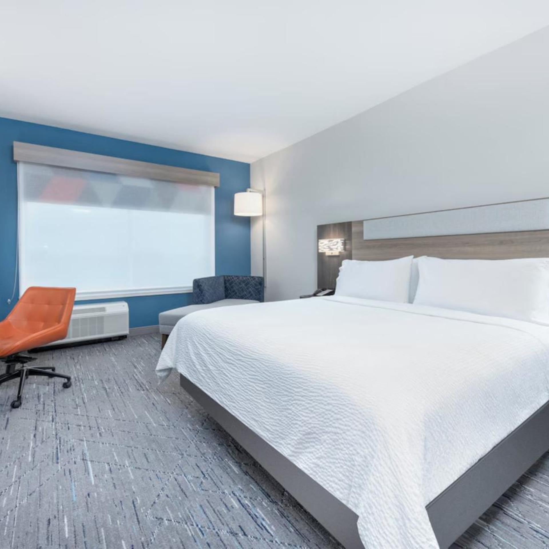 جناح ديلوكس لذوي الإعاقة، Holiday Inn Express Suites Beeville 2/10