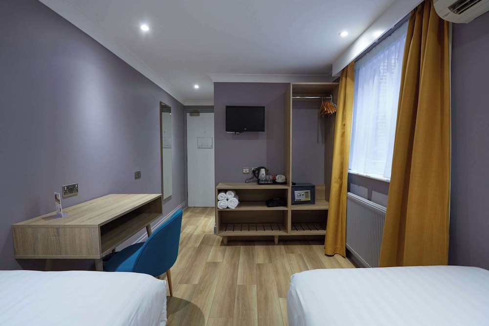 غرفة قياسية بسريرين منفصلين، Comfort Inn Victoria 2/10