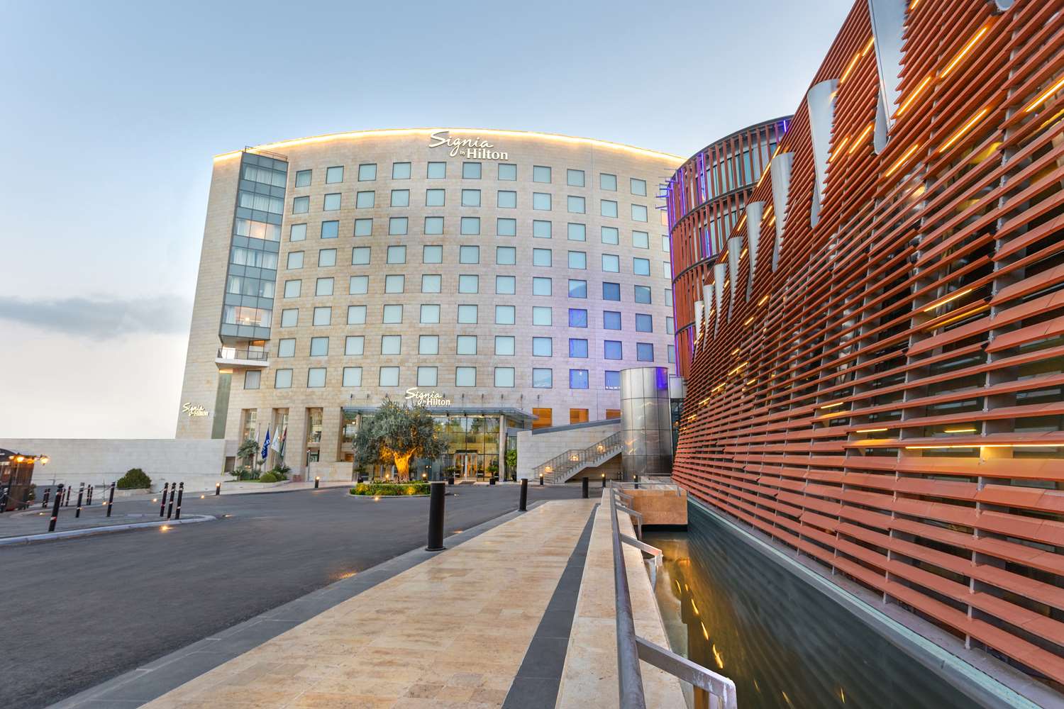 Signia by Hilton Amman 54/60