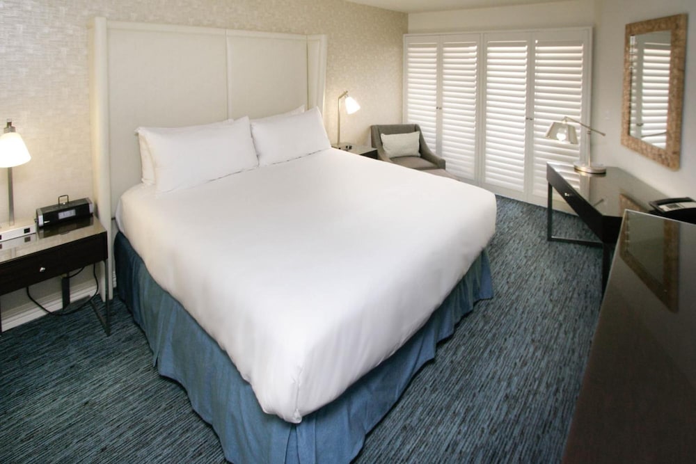 Ocean View Hotel 20/70