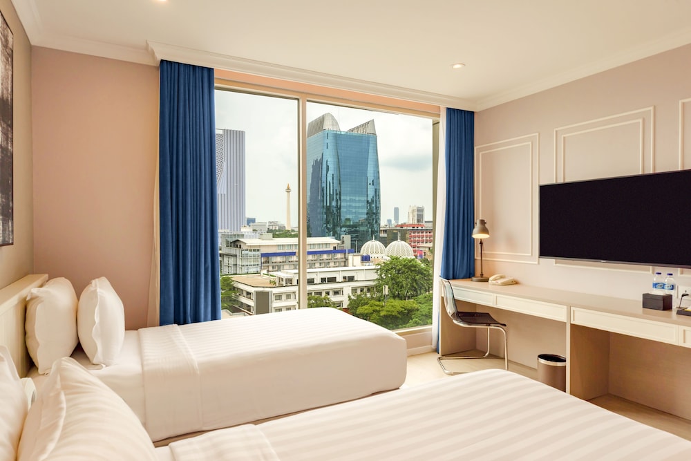 EXECUTIVE, TWIN BEDS
