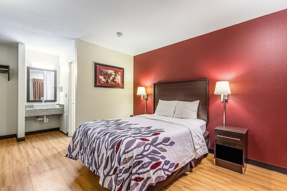 Red Roof Inn Scottsburg 16/27