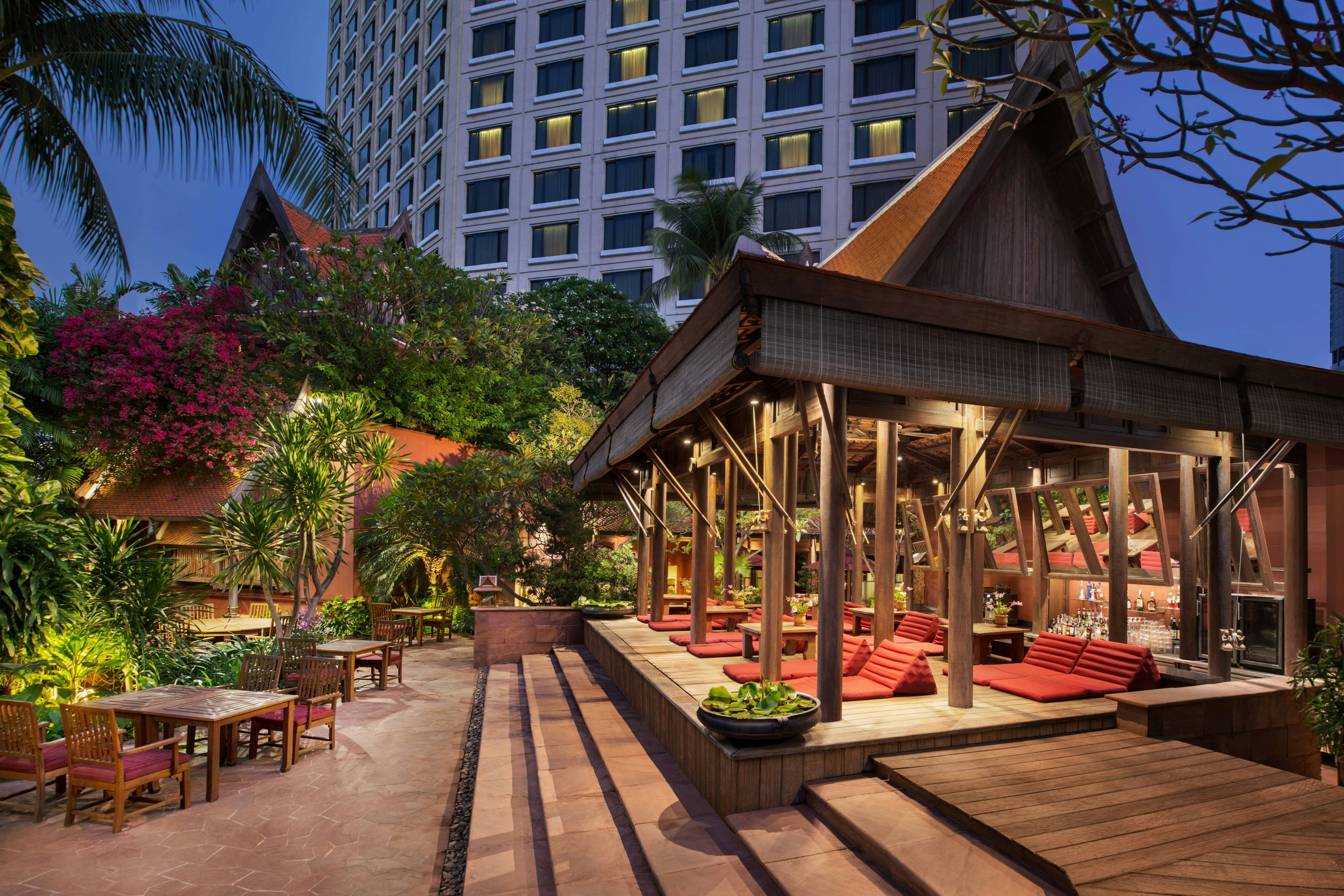 Sheraton Grande Sukhumvit 77/79