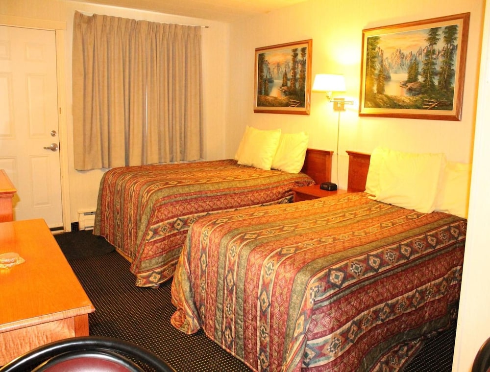 Tel Star Motel 26/50