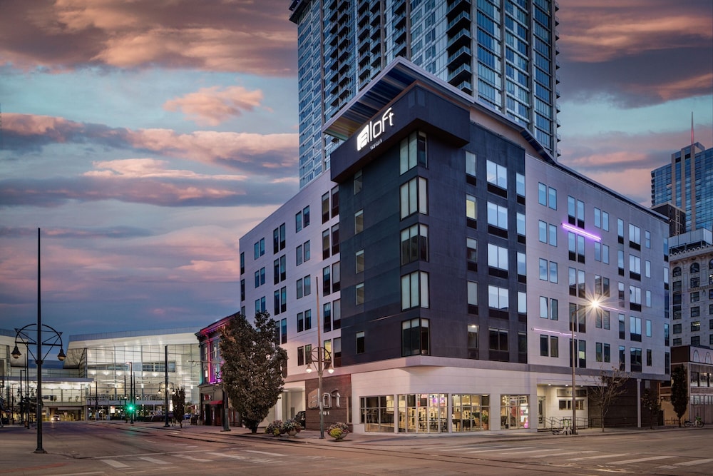 Aloft Denver Downtown in DENVER - CO