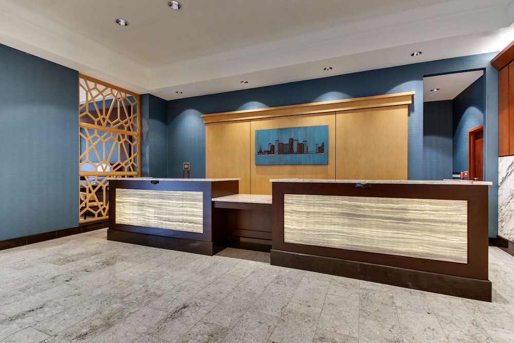 Drury Plaza Hotel Richmond 2/50