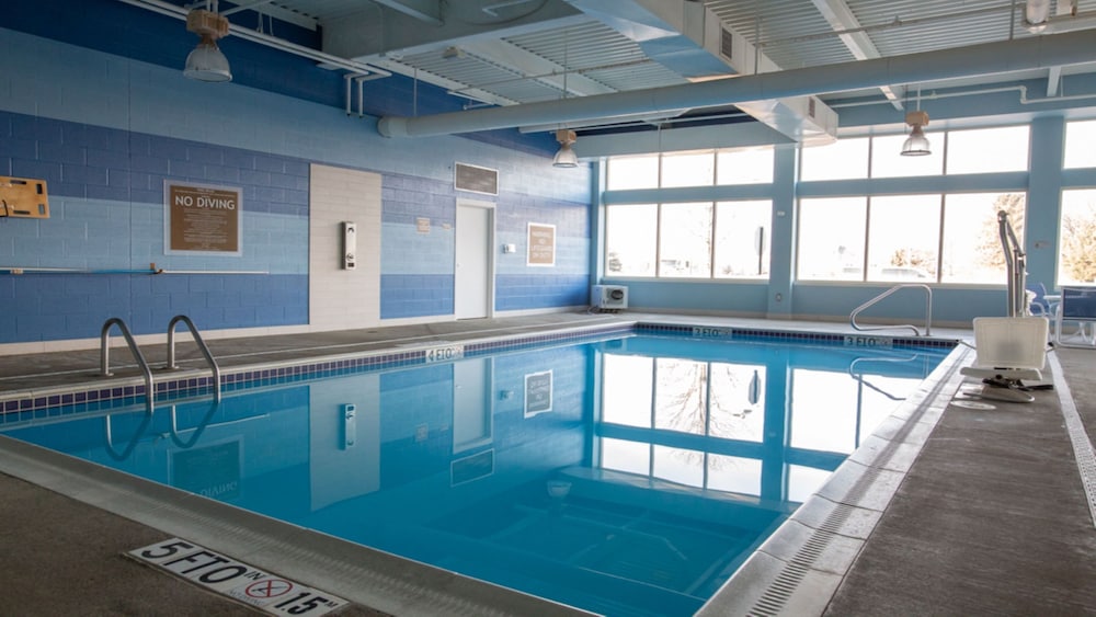 Holiday Inn Express Columbus Airport Easton Ex Four Points By Sheraton Columbus Ohio Airport 24/45
