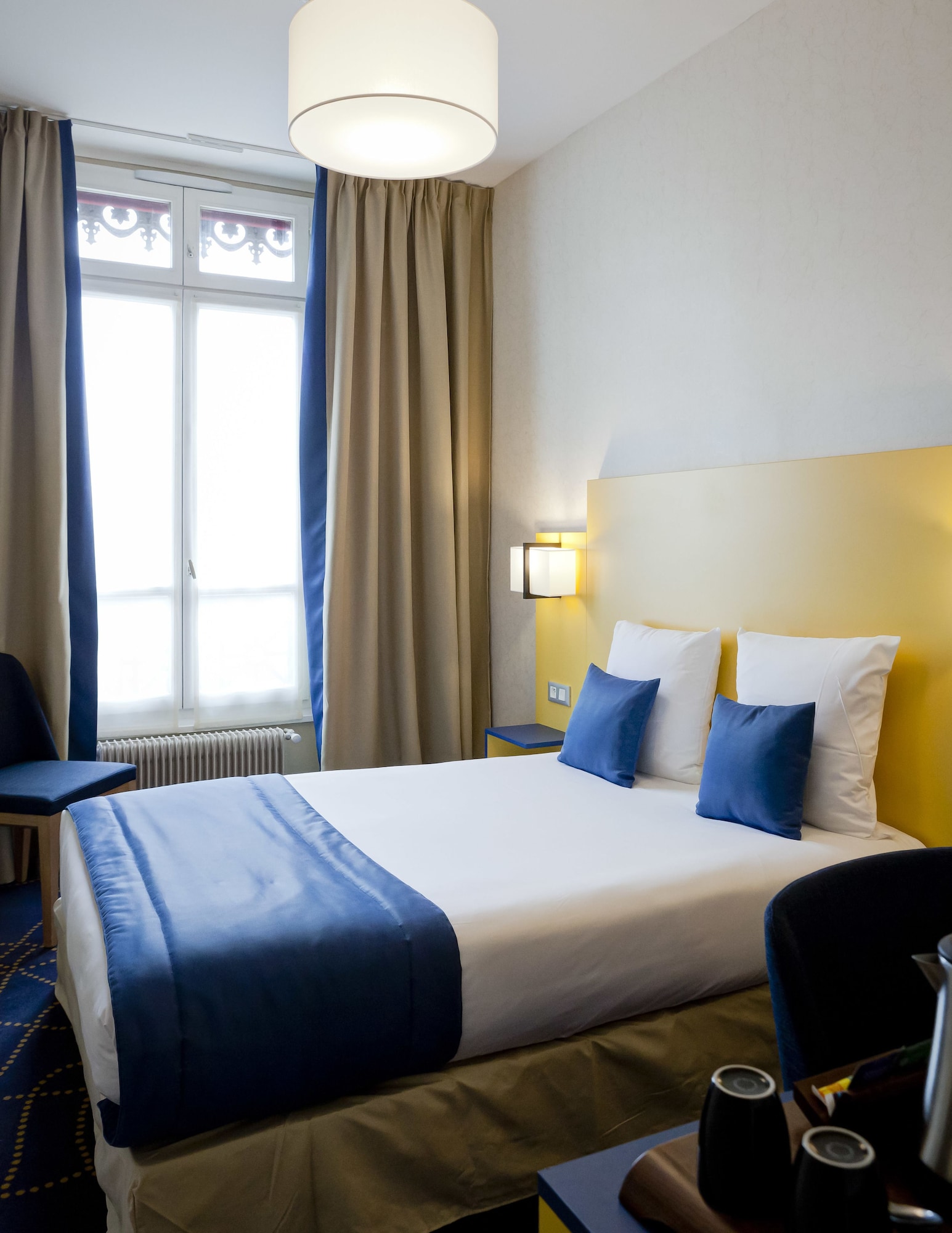 CLASSIC, DOUBLE OR TWIN BED