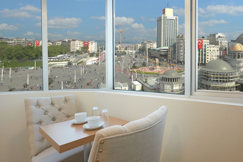 Kartal Palace Taksim Square 19/32