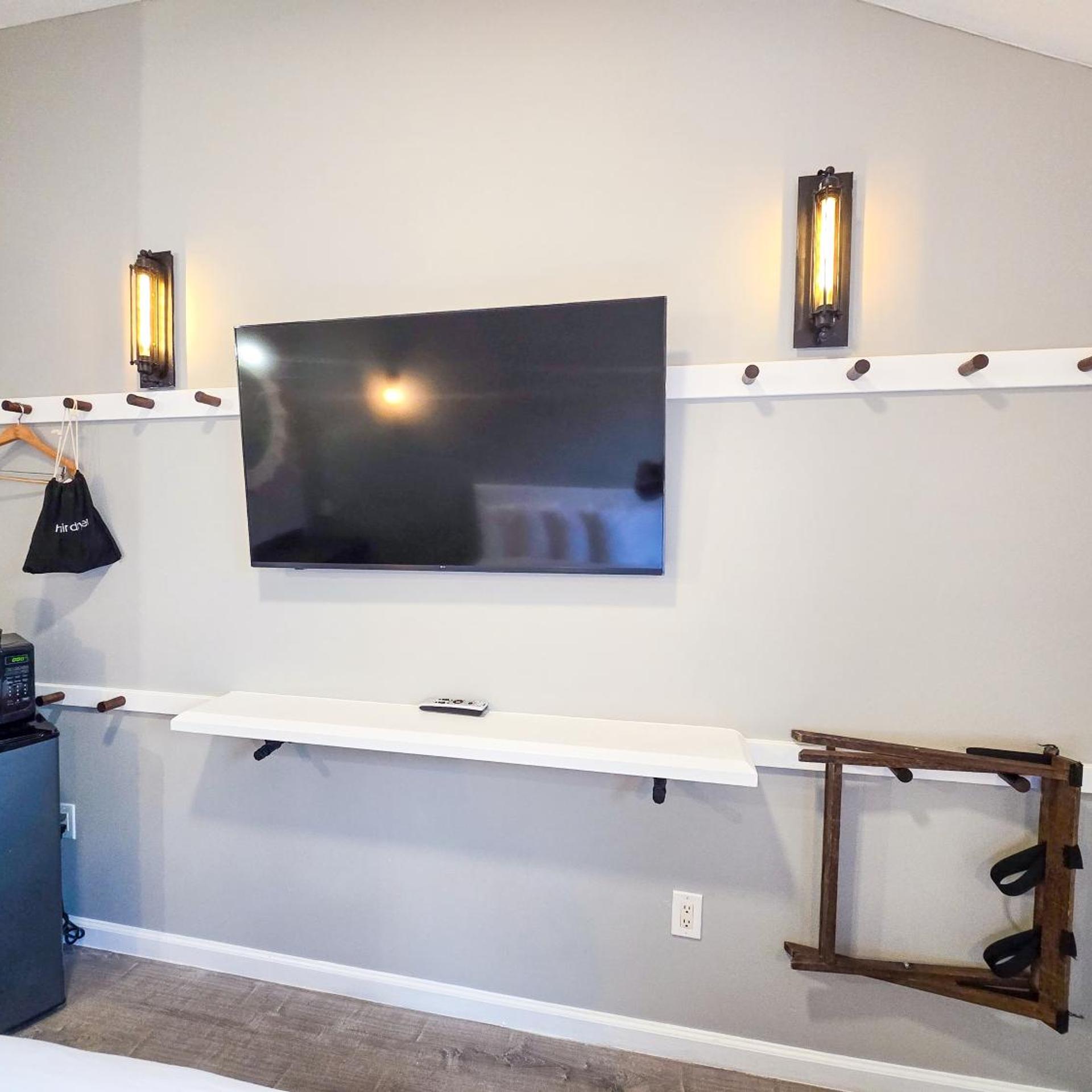 Penn Lodge Hotel & Suites 4/50