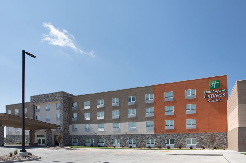 Holiday Inn Express and Suites Sioux City North Event Center an IHG Hotel 5/70