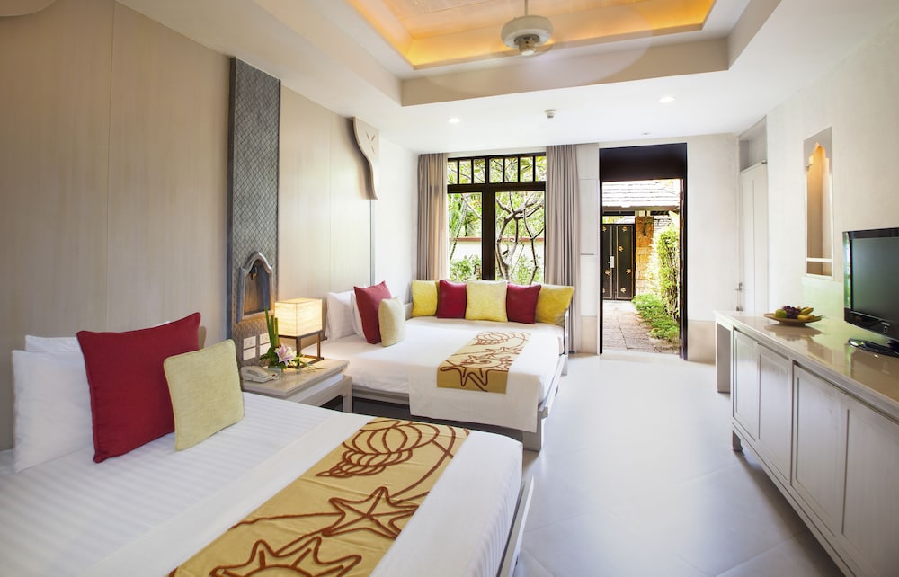 MELATI BEACH RESORT AND SPA 25/69