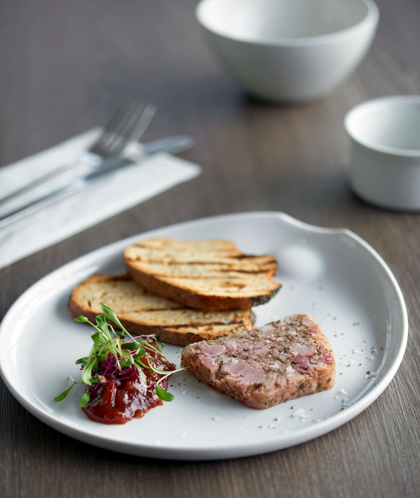 HYATT PLACE LONDON HEATHROW AIRPORT 33/77