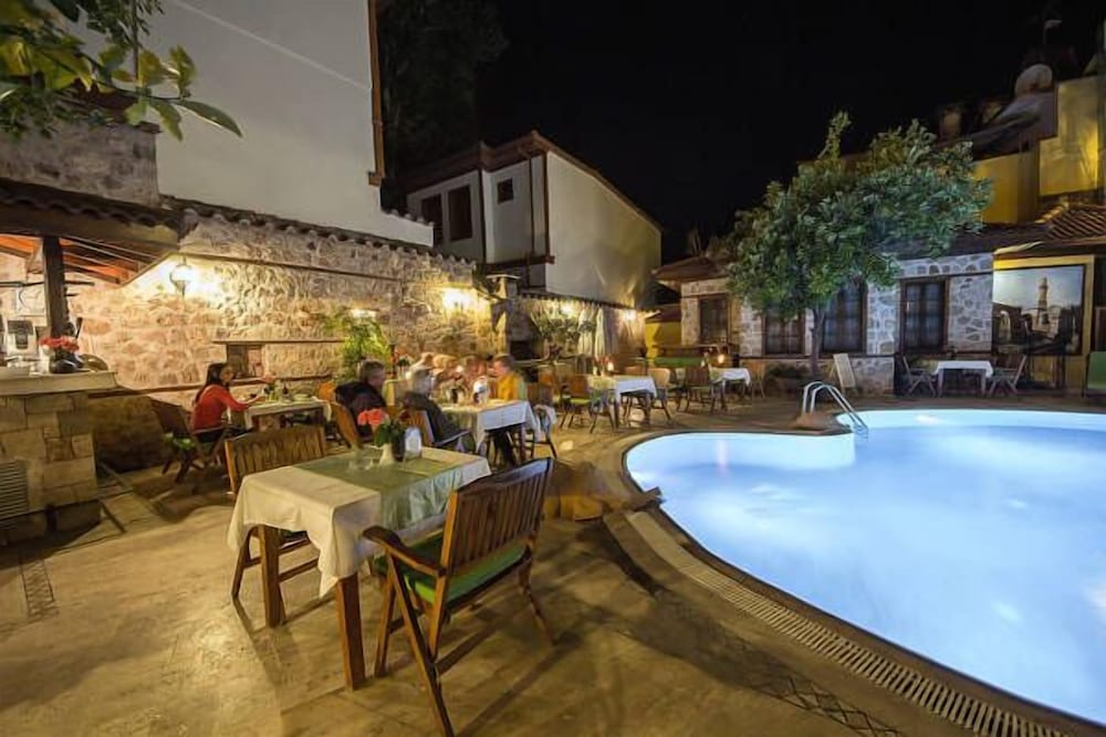 La Paloma Hotel 24/50