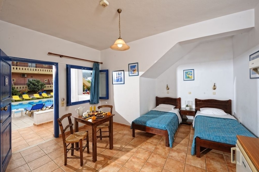 Aegean Sky Hotel and Suites 28/55
