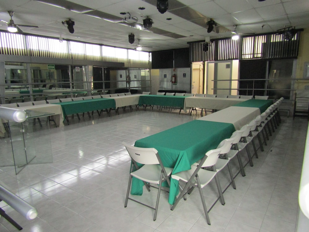 Hotel Ruma San Luis 4/53