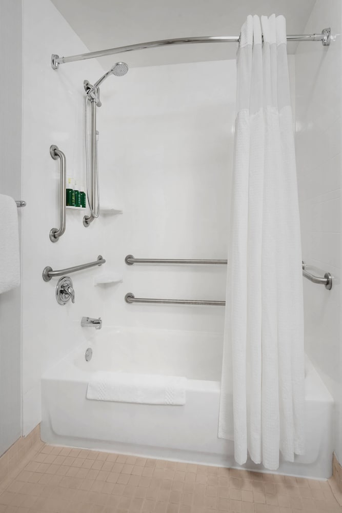 Courtyard by Marriott Mahwah 49/51