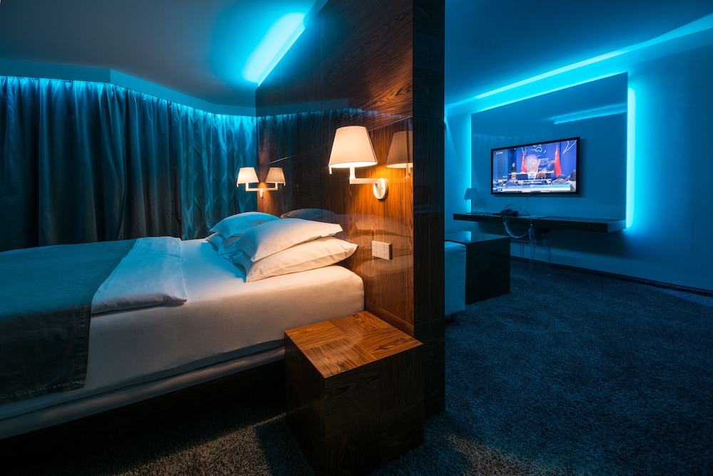 Luxury Spa & Wellness Hotel Prezident 13/68
