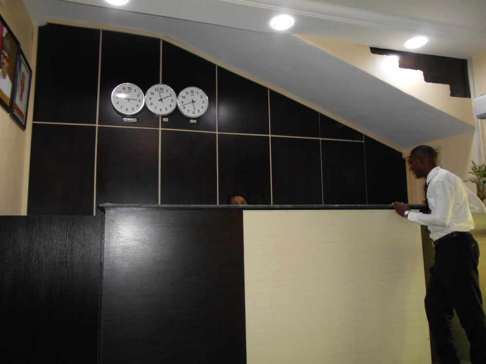 Kifina Emerald Hotel 5/24