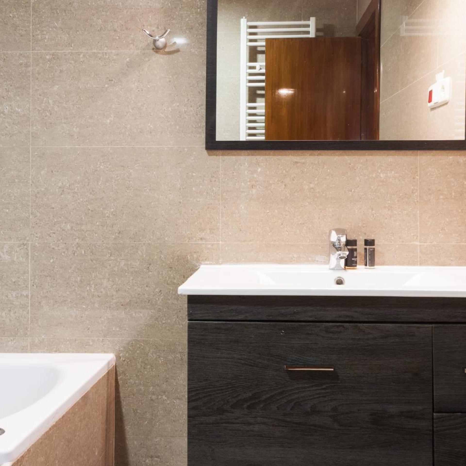 شقة بـ3 غرف نوم، Mola Suites 4/9