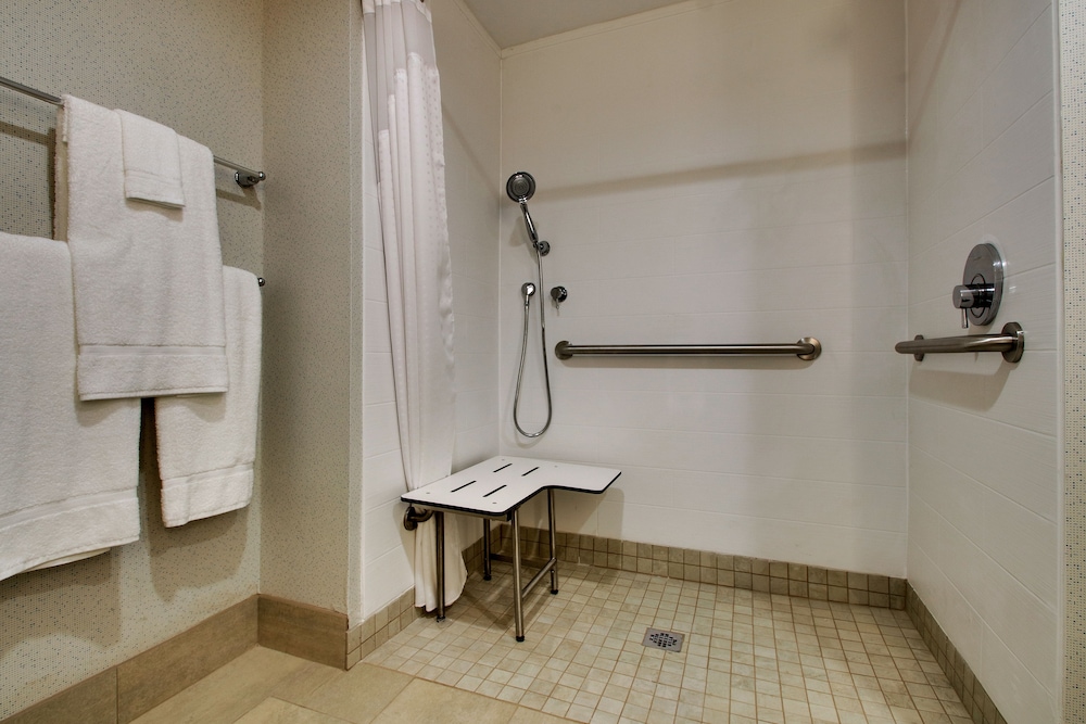 Holiday Inn Express Lexington East - Winchester 15/37