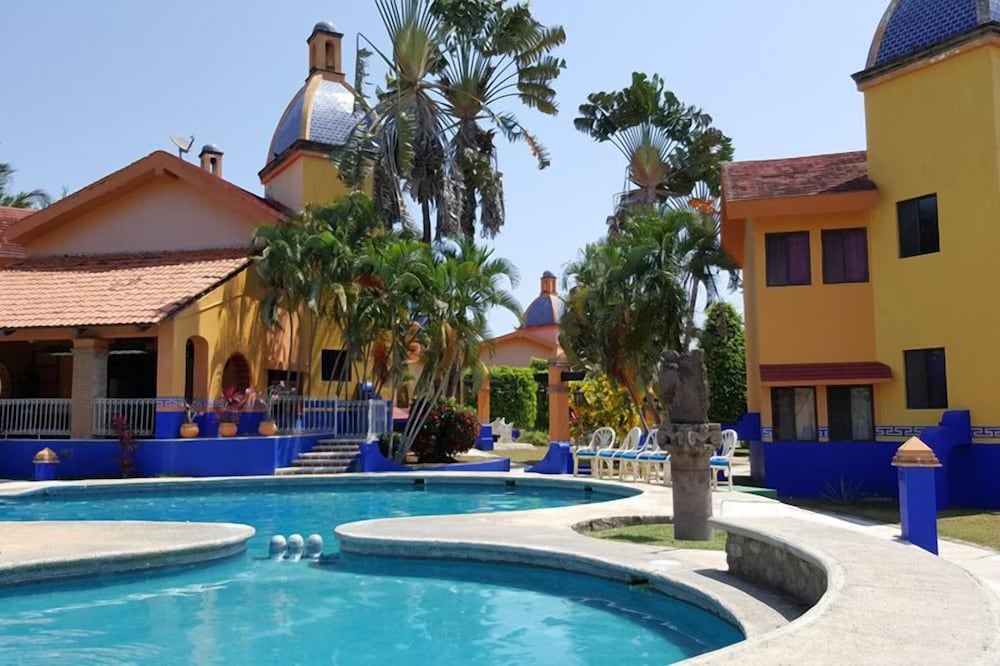 Canadian Resorts Nuevo Vallarta 45/47