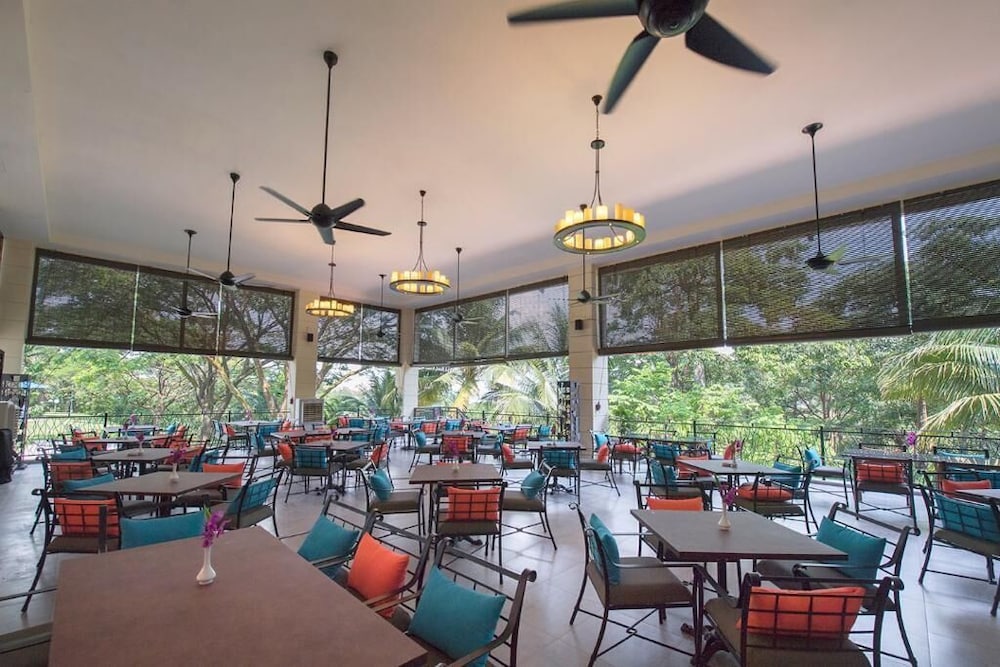 Bangi Resort Hotel 56/71