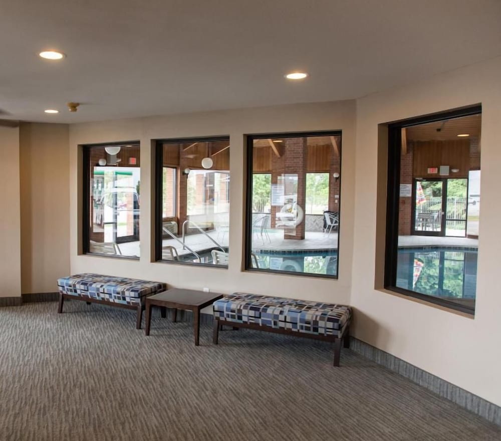 Country Hearth Inn Lomira Hotel 42/48