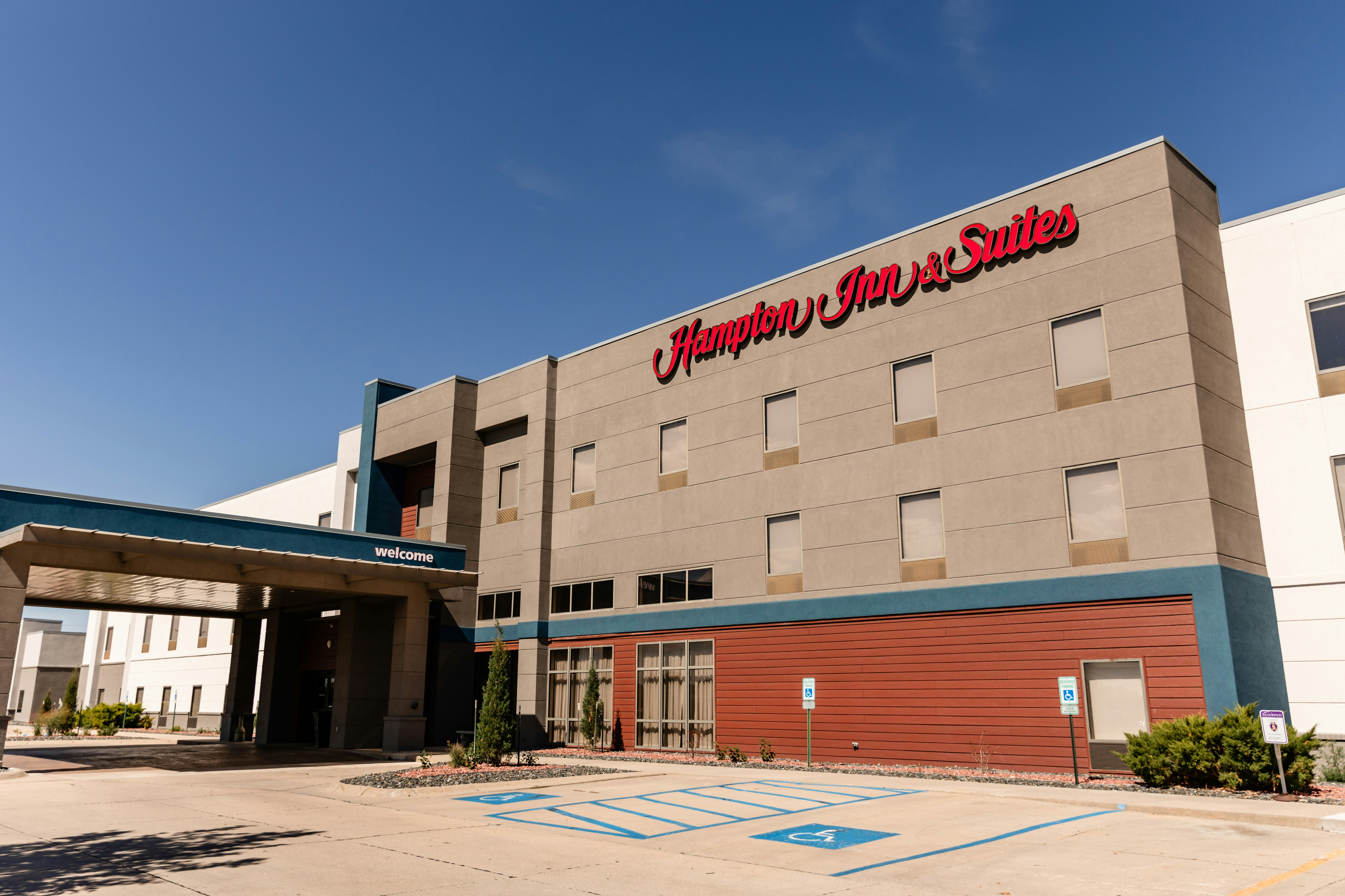 Hampton Inn Suites Scottsbluff Conference Center 1/22
