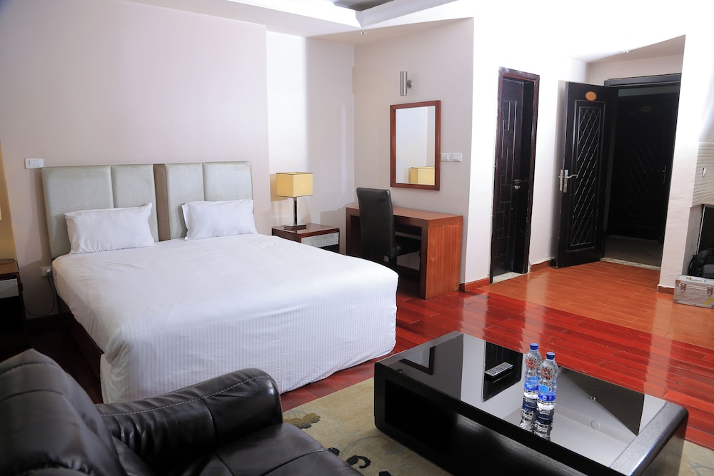 Yinm Furnished Apartment 18/48