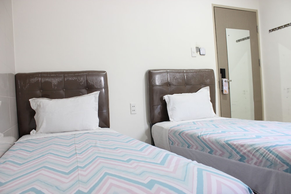 Permata Inn 19/28