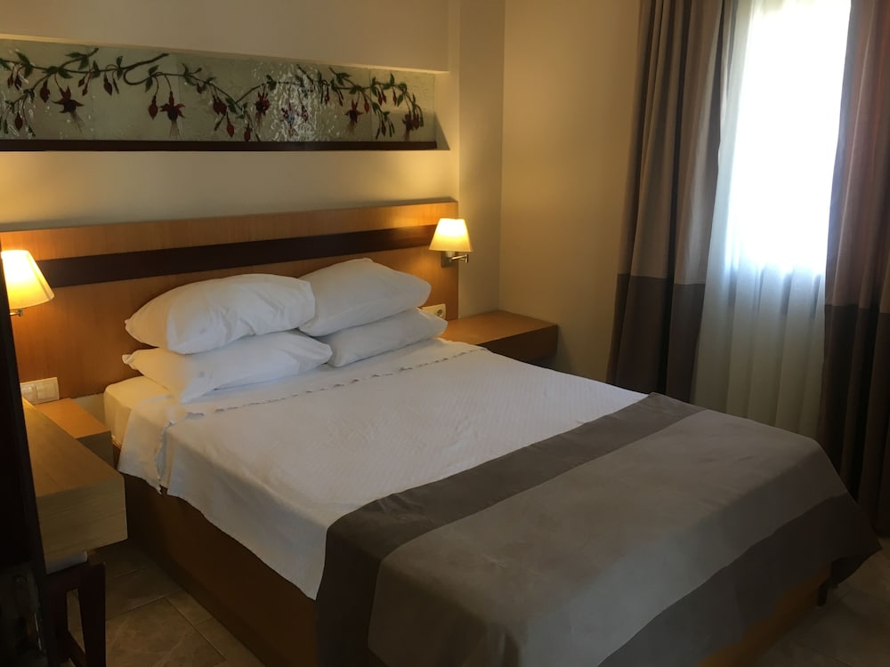 Villanaz Apart Hotel 4/22