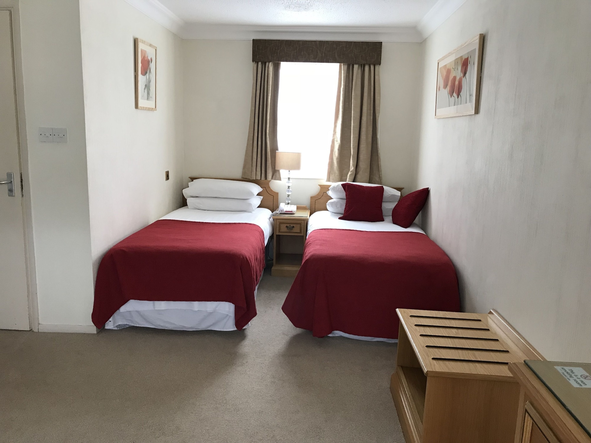 Room, Single, Single Bed