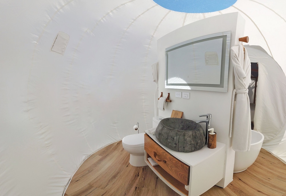 Green Land Bubble Glamping 60/60