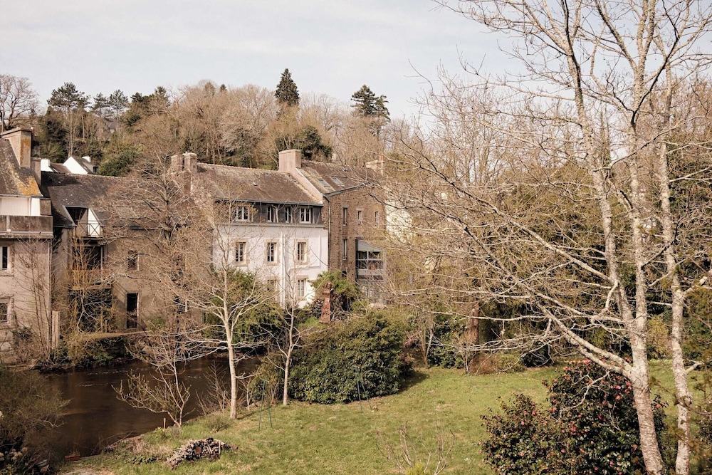Logis Hotel and restaurant La Pension du Moulin 43/50