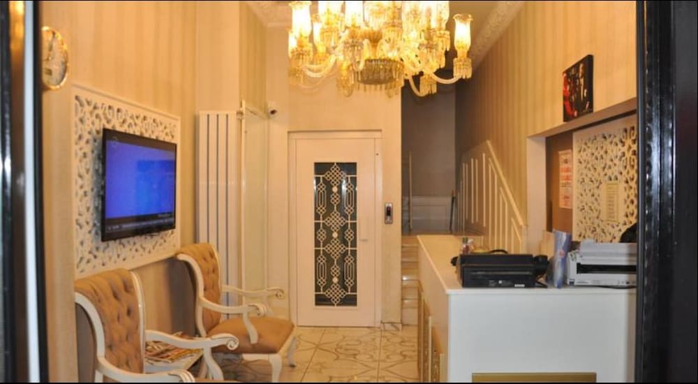 Azade Butik Otel 28/34